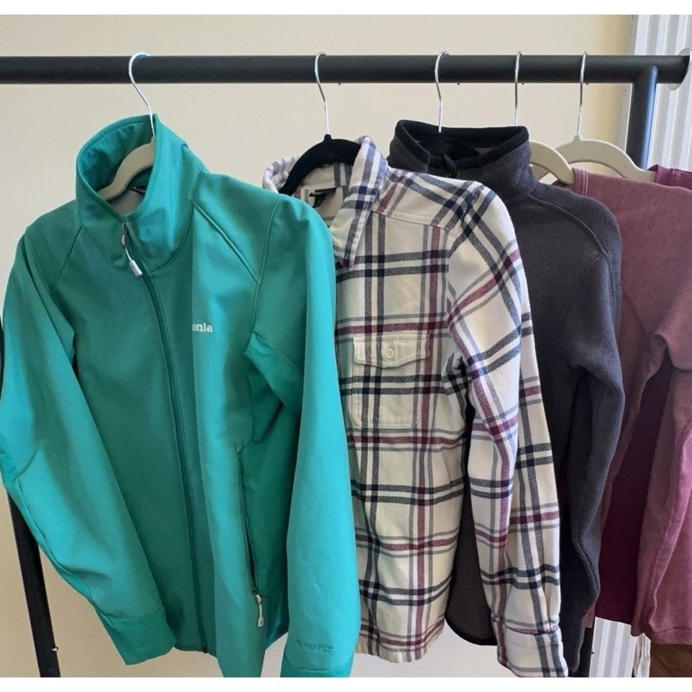 Patagonia Women's Bundle 5 PCS Jacket Fleece Shirts Size S/XS Outdoor Lot Deal